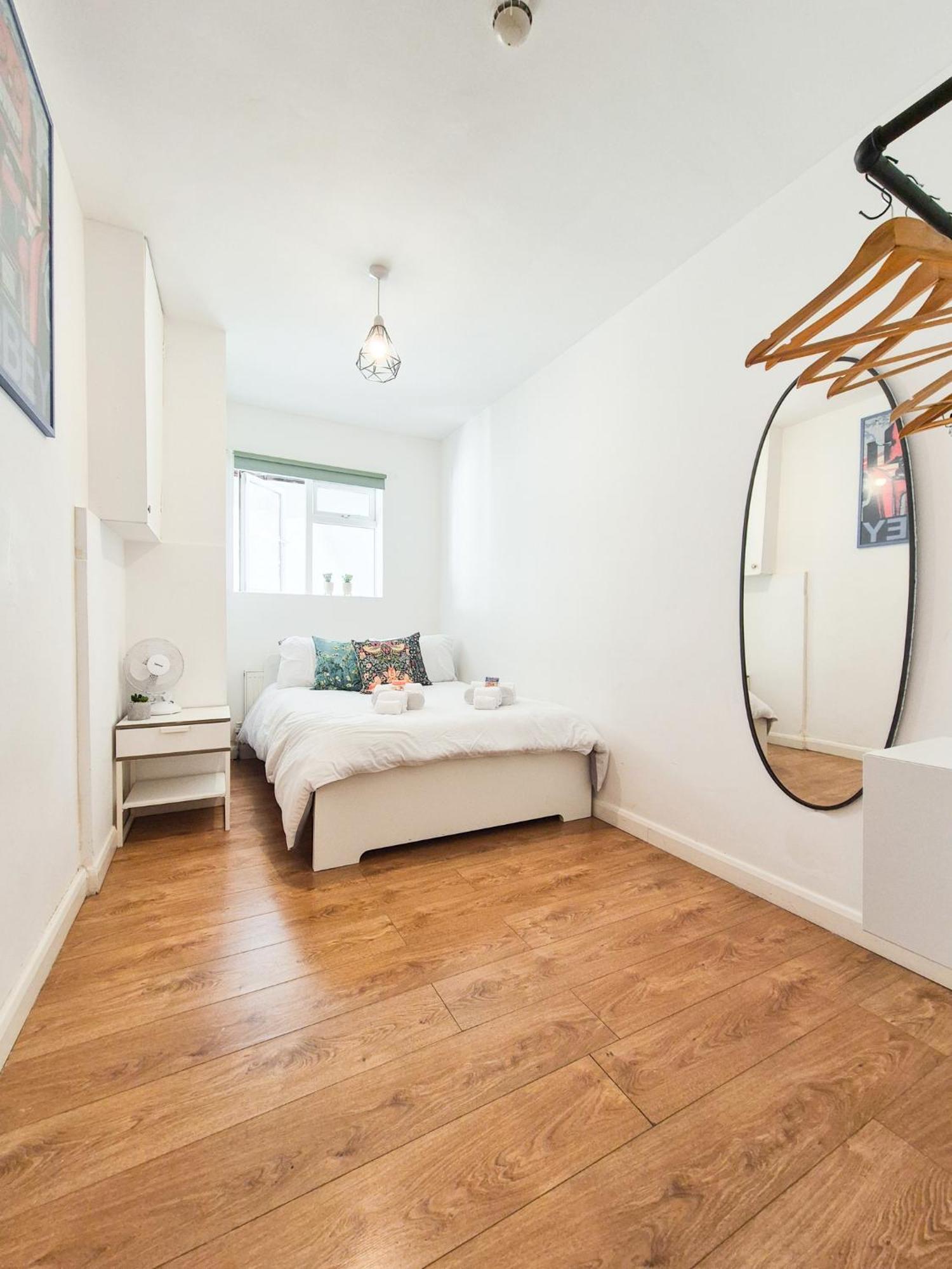 Two Bedroom In Islington Londra Exterior foto